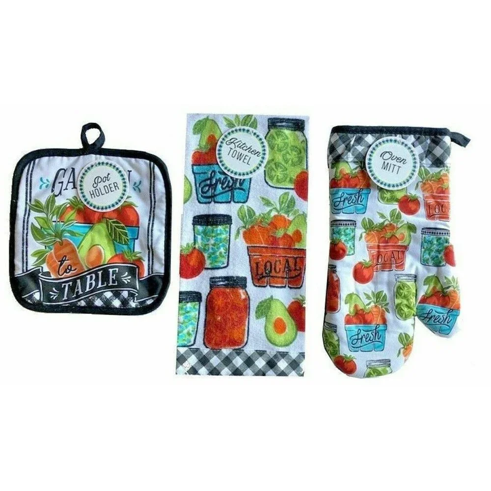 Garden Veggies Kitchen Towel Oven Mitt Potholder Set of 3 Buffalo Plaid Farm
